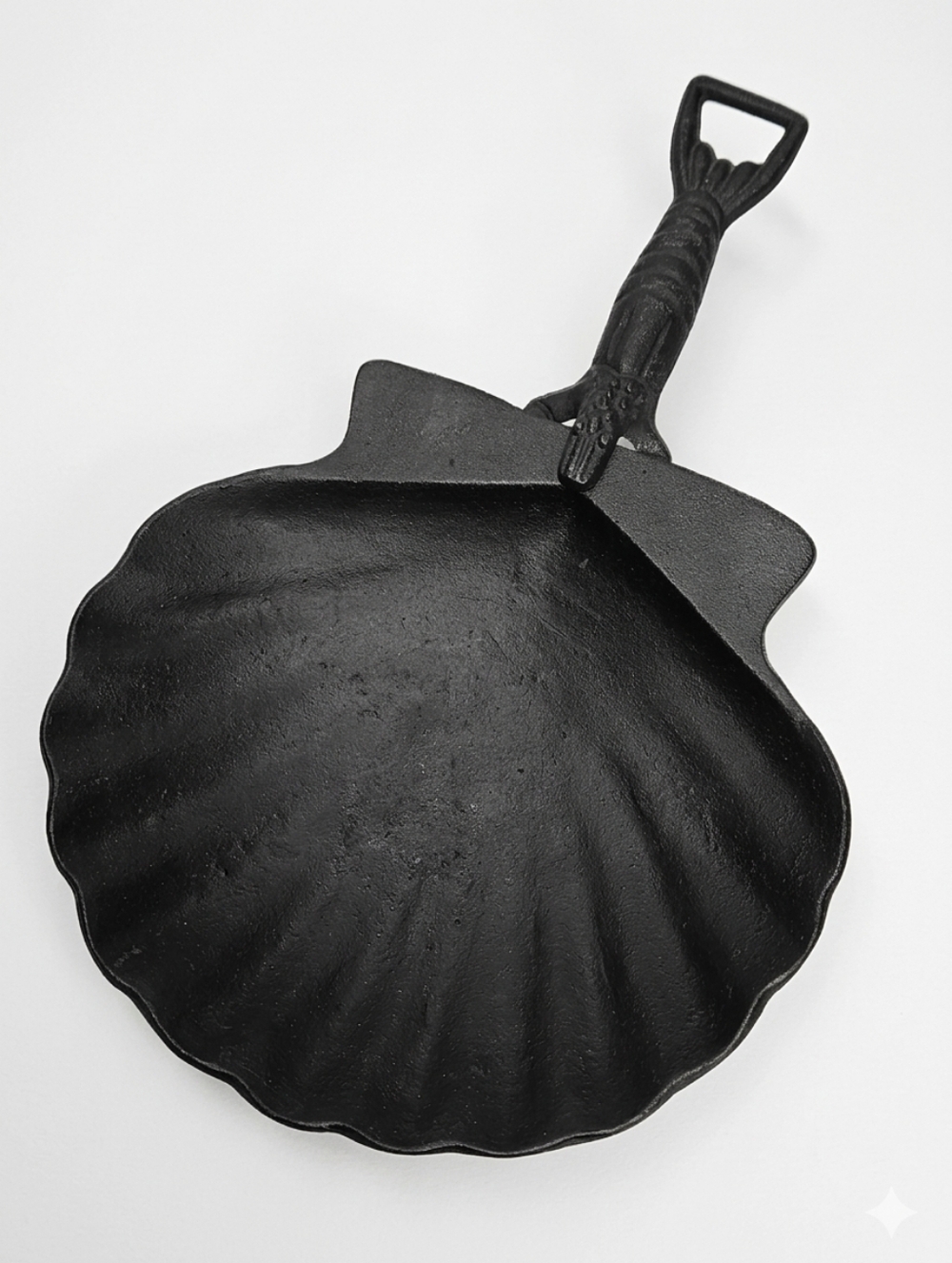 Lilian Vernon 9.5" Scallop Lobster Vintage Cast Iron Pan Removable Handle Black